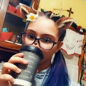 Meet your Posher, Libby